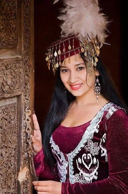 A great collection of the world's ethnic beauties! (4)